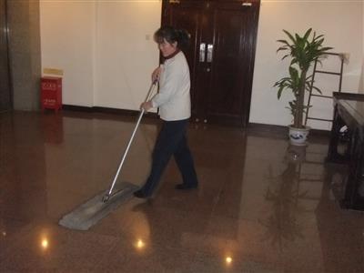 北京誠(chéng)威保潔公司 為酒店提供專業(yè)客房與公區(qū)保潔托管服務(wù)